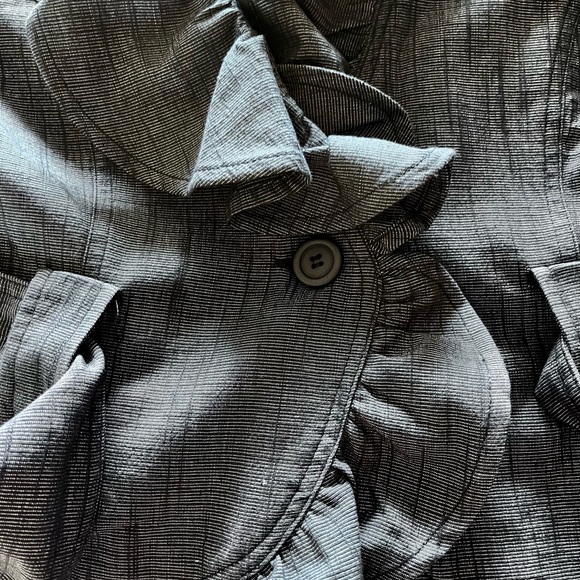 NWT Slate blue denim look Danielle B ruffled blazer - Picture 4 of 10